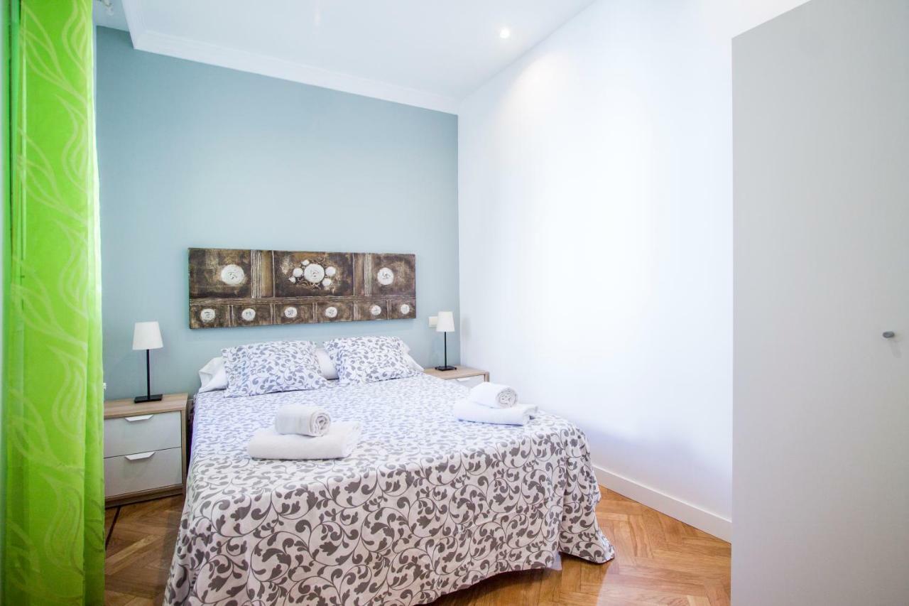 Apartamentos Dali Madrid Exterior photo